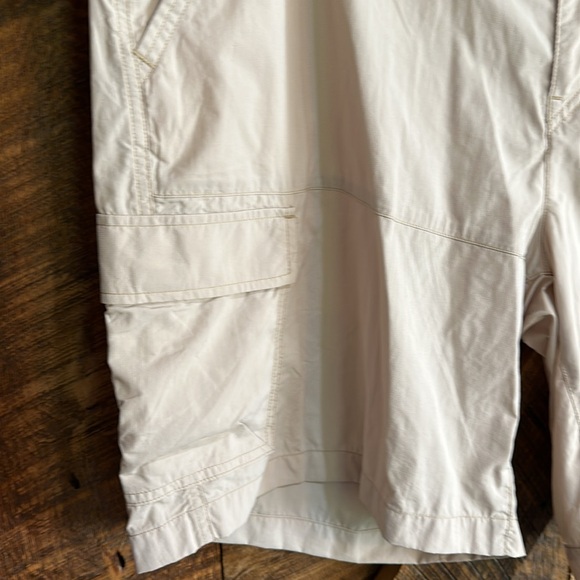 Columbia Men’s Battle Ridge II shorts fossil size 42 - Picture 3 of 9